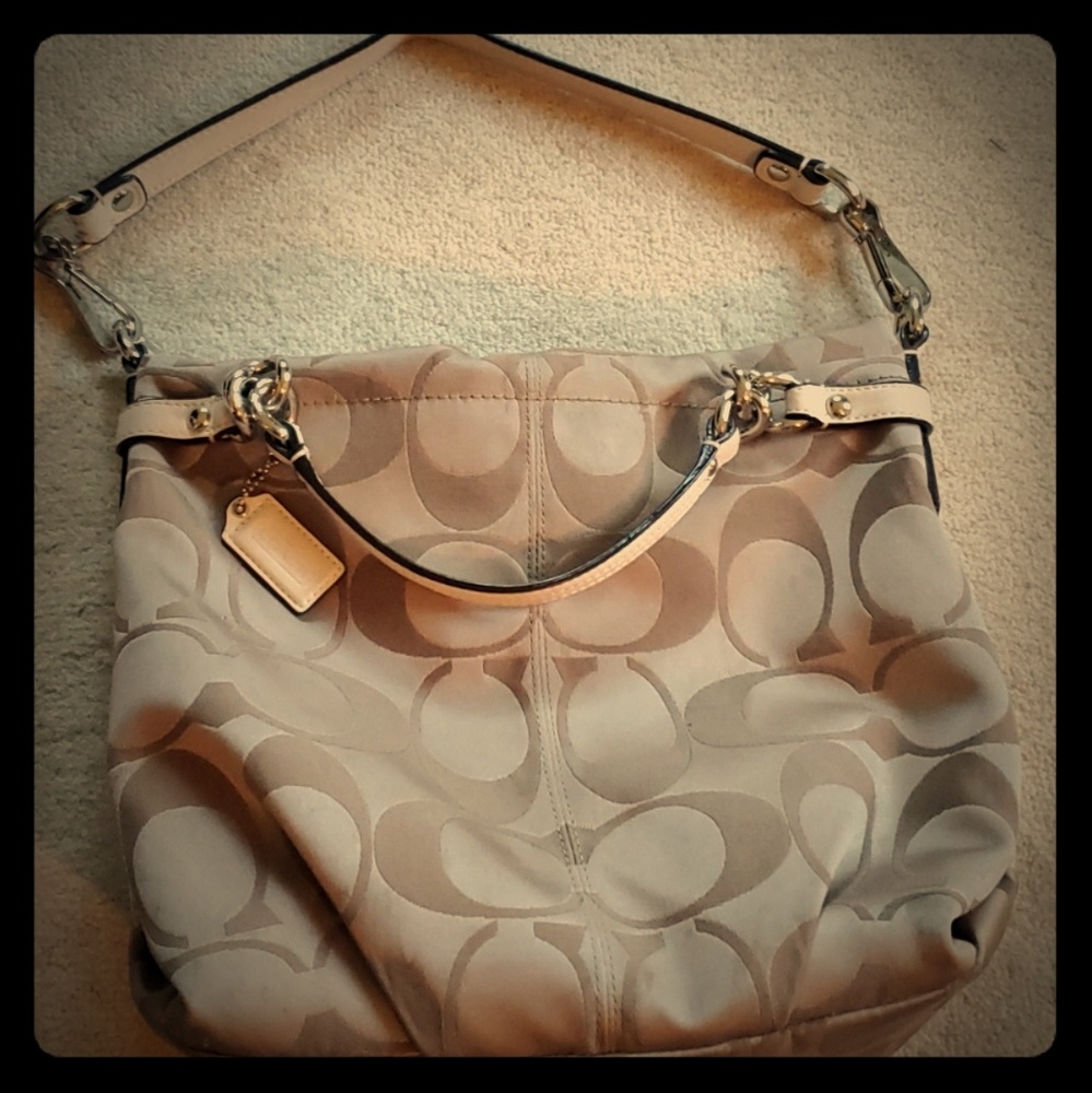 Authentic Coach Purse w/matching wallet